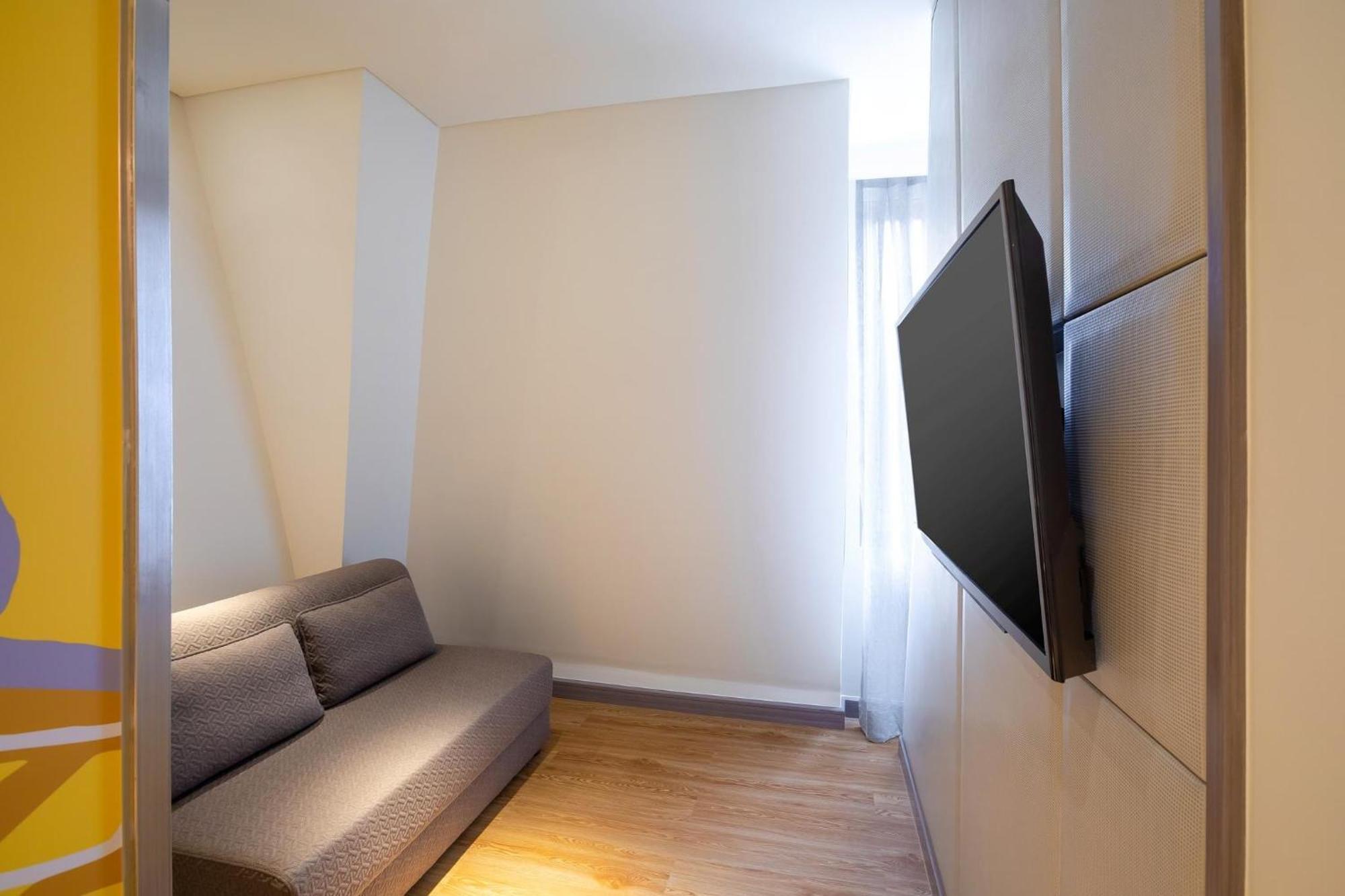 Ibis Styles Siem Reap Hotell Exteriör bild